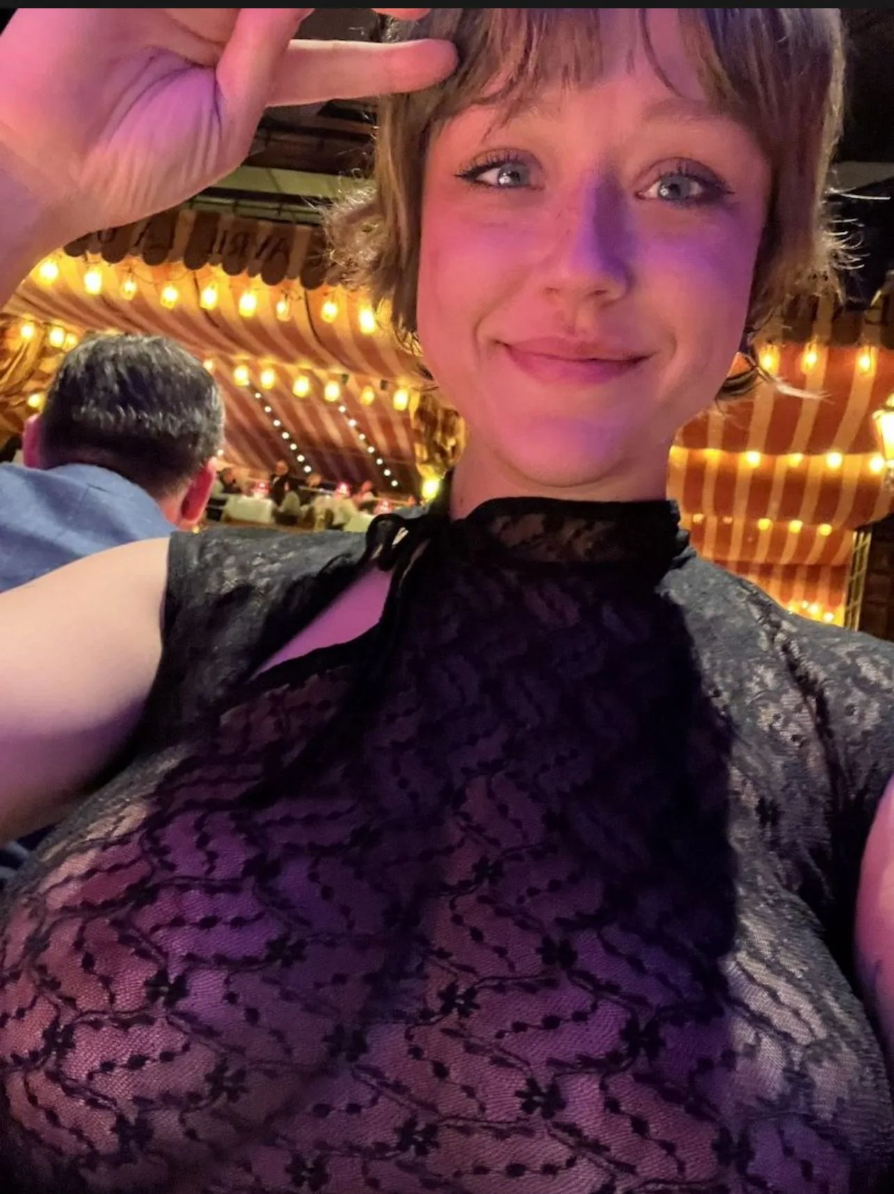 Manon escort Oldham